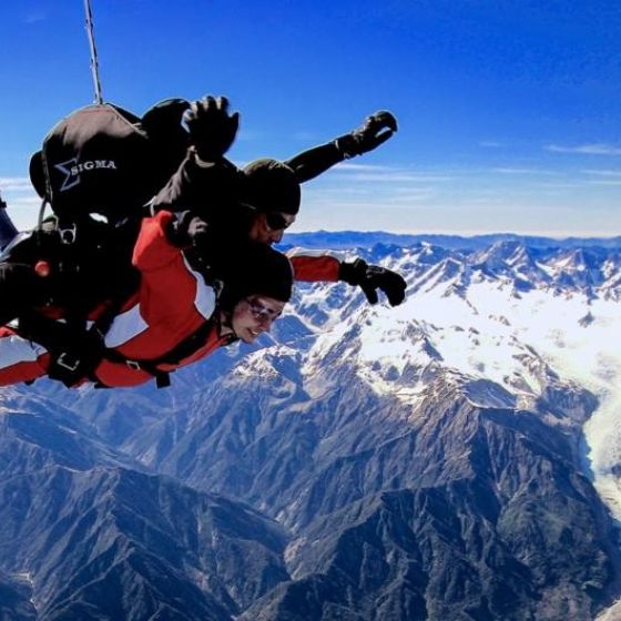 Tandem Skydive 13,000ft