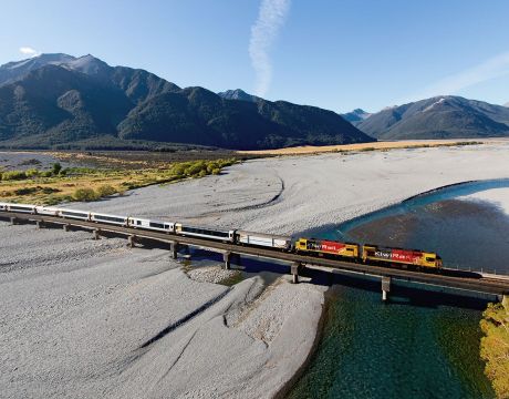 great train journey new zealand